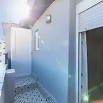 Διαμέρισμα Center *
