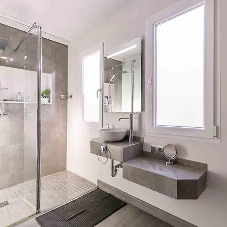 Center Апартаменти *