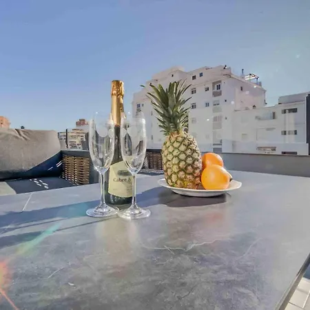 Center Apartment *